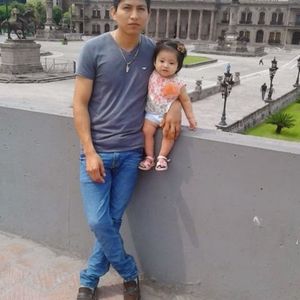 Meet your Posher, Fernando leon